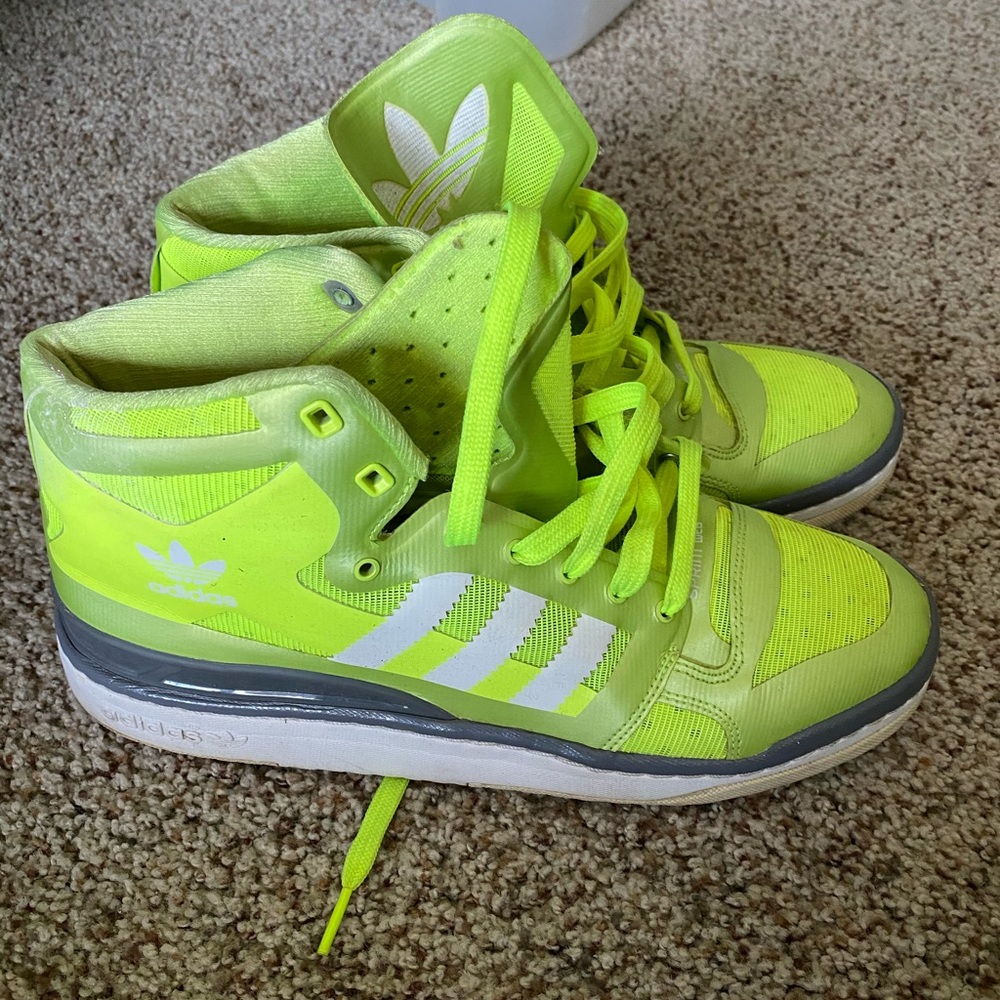 Adidas Sprint Web Neon Shoes
